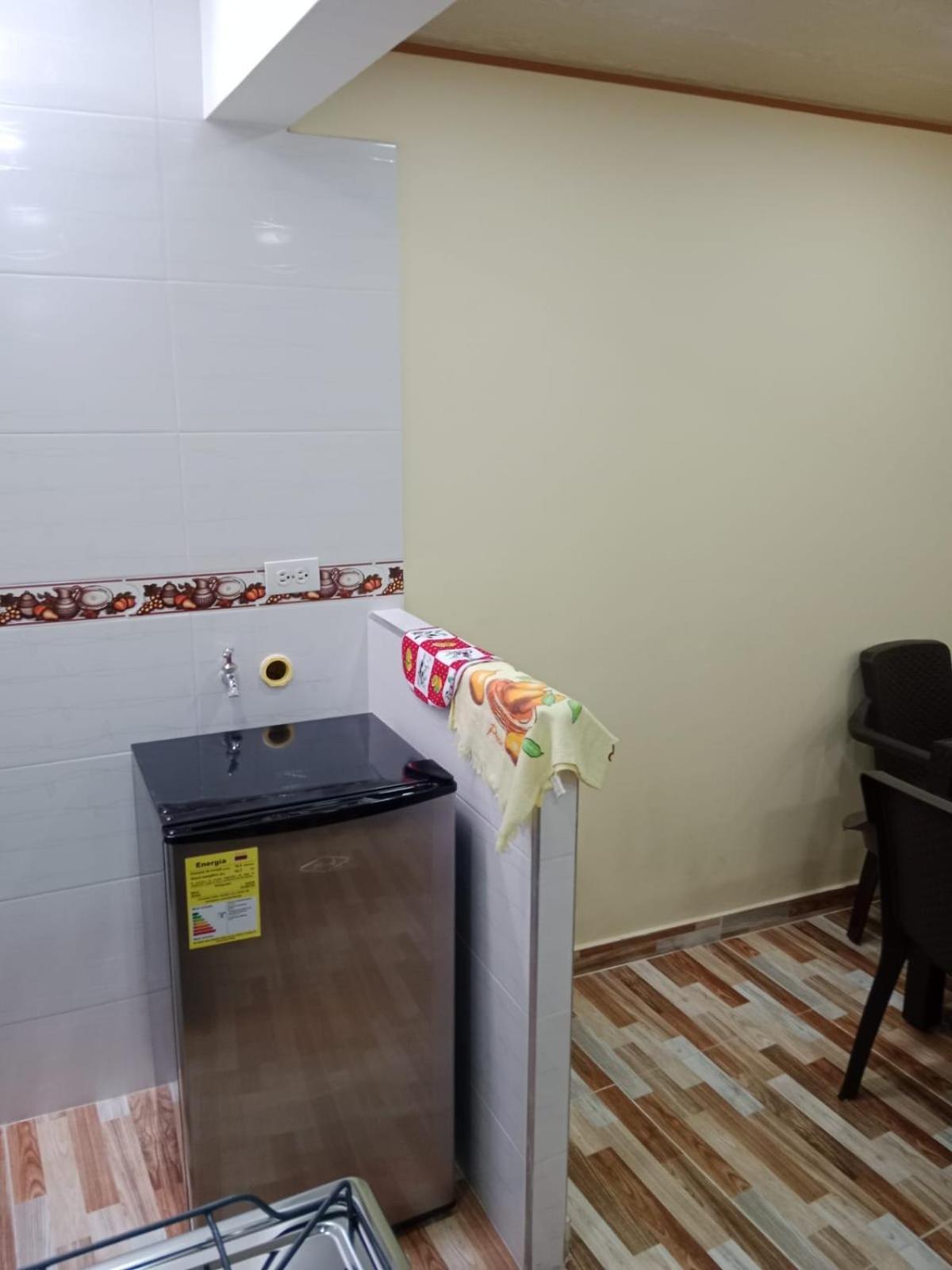 Aparta Estudio Cerca Al Aeropuerto Espectacular 2 보고타 외부 사진